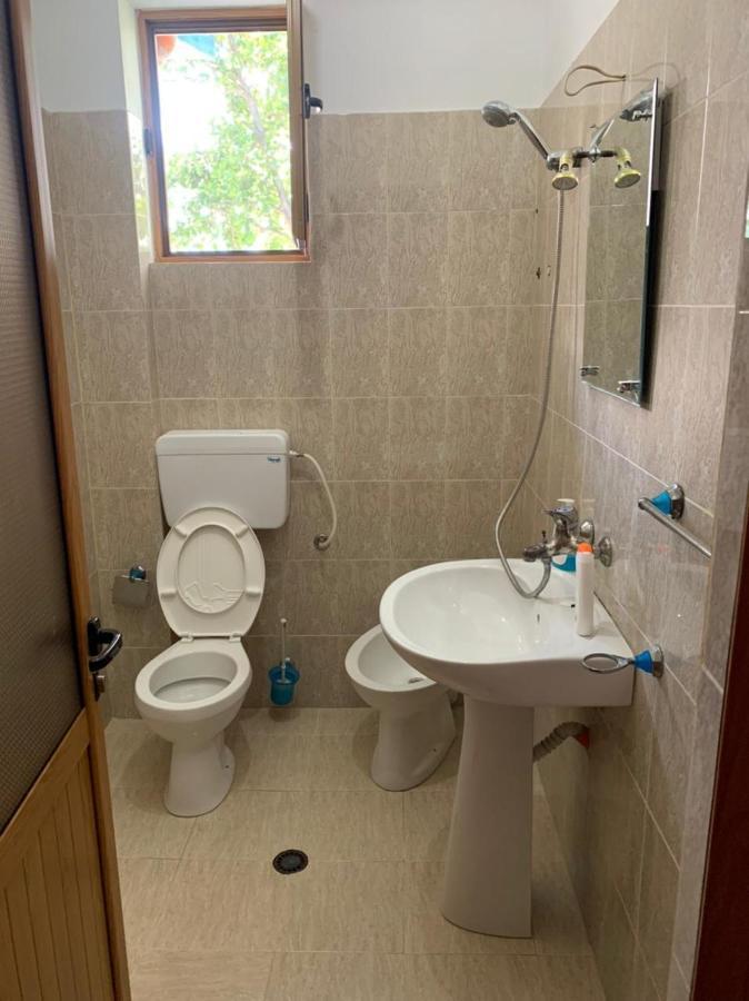 Tushemisht Vila Deni מראה חיצוני תמונה